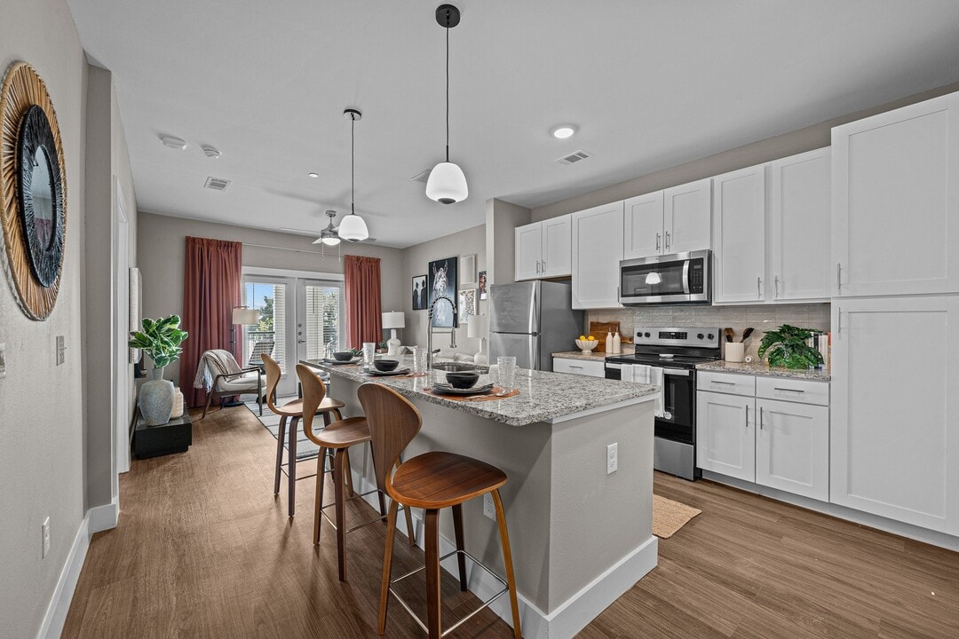 Cavalry at Liberty Hill in Georgetown, TX - Building Photo