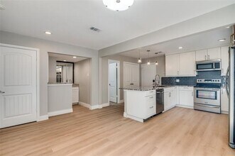 3217 Elizabeth St in Dallas, TX - Building Photo - Building Photo