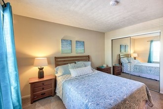 Highland Ridge in Newport, KY - Building Photo - Building Photo