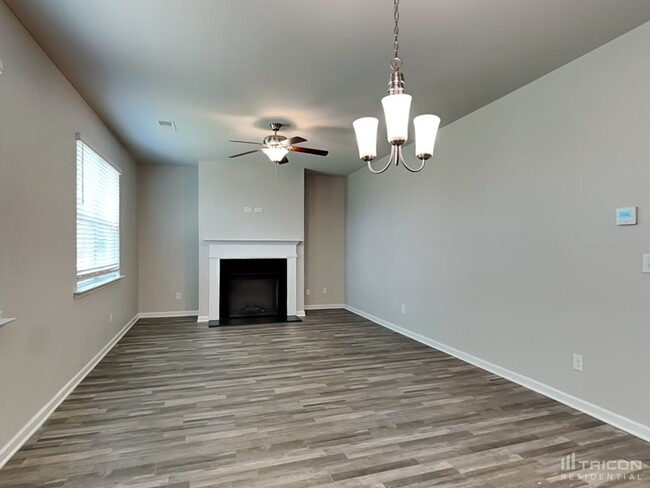 7218 Sanctuary St in Fairburn, GA - Building Photo - Building Photo