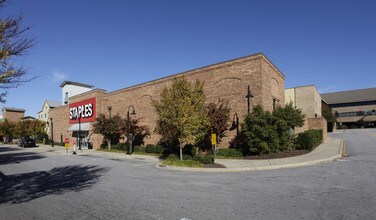 400-500 E McBee Ave in Greenville, SC - Building Photo - Building Photo