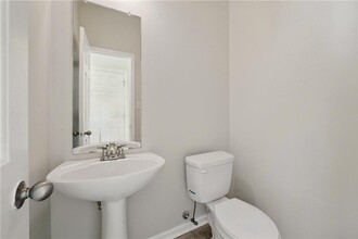 5320 Oakley Commons Blvd in Union City, GA - Building Photo - Building Photo