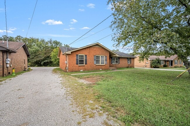 1436 Bradyville Pike in Murfreesboro, TN - Building Photo - Building Photo