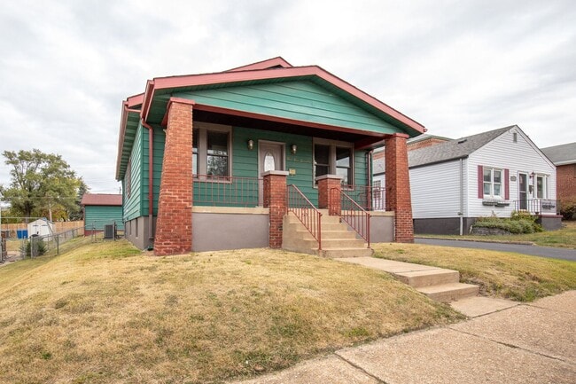 property at 5917 Juniata St