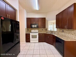 12344 Sondra Cove Trail N in Jacksonville, FL - Foto de edificio - Building Photo