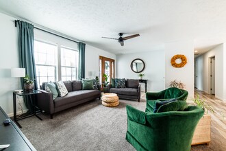 9106 E Hoxie Rd in Cedar, MI - Building Photo - Building Photo