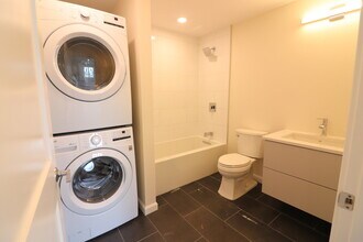 458 Washington St, Unit 103 in Boston, MA - Foto de edificio - Building Photo