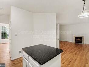 9308 Paul Dr in Manassas Park, VA - Building Photo - Building Photo