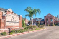 Idlewilde Apartments photo'