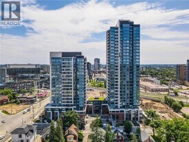 25 Wellington St S in Kitchener, ON - Building Photo