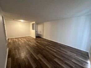 7002 Lanier Dr in Pensacola, FL - Building Photo - Building Photo