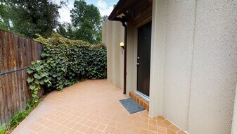 675 S University Blvd, Unit 108 in Denver, CO - Building Photo