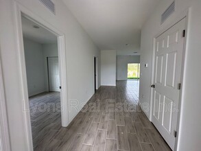 9121 Waldrep St in Port Charlotte, FL - Building Photo - Building Photo