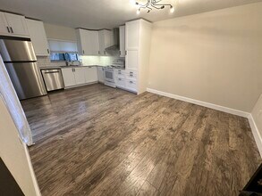 1448 Park Shore Cir in Ft. Myers, FL - Building Photo - Building Photo