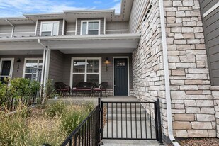 350 High Point Dr in Longmont, CO - Building Photo