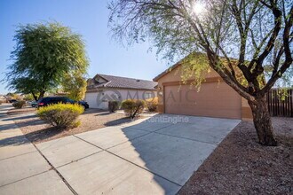 15667 W Port Au Prince Ln in Surprise, AZ - Building Photo - Building Photo