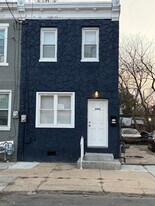 1111 Louis St in Camden, NJ - Building Photo
