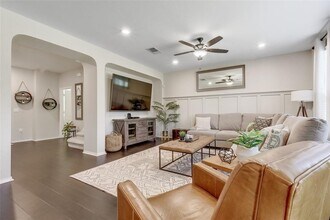 7916 Springfield Dr in Austin, TX - Building Photo - Building Photo