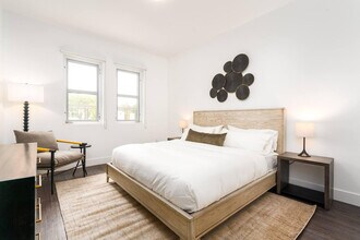 550 Oak Grove Ave-Unit -ID1014696P in Menlo Park, CA - Building Photo - Building Photo