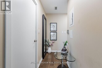 55-1155 Bremner Blvd in Toronto, ON - Building Photo - Building Photo
