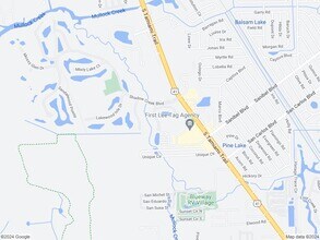 18921 Bay Woods Lake Dr, Unit 102 in Ft. Myers, FL - Foto de edificio - Building Photo