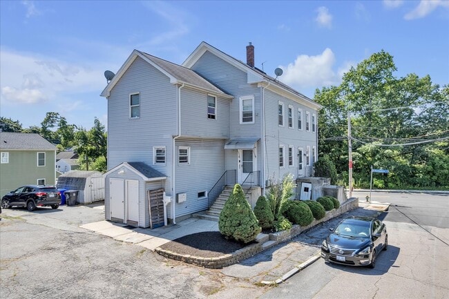 1 Metcalf Ave, Unit 2
