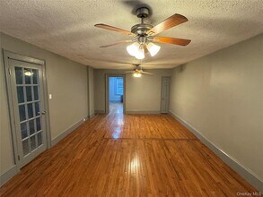 58 Woodbine St in Brooklyn, NY - Building Photo - Building Photo