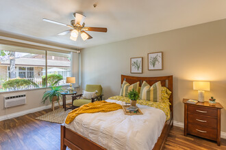 55+ Monte Vista Village Senior Living in Lemon Grove, CA - Building Photo - Interior Photo