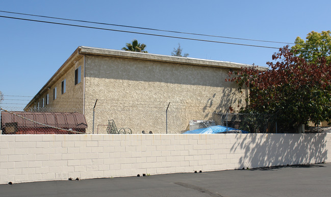 Cherrywood Apartments in El Cajon, CA - Building Photo - Building Photo