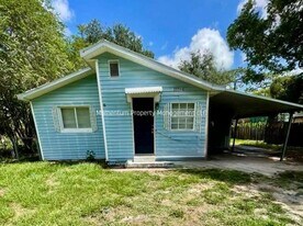 38944 New Dennison Ln in Zephyrhills, FL - Building Photo