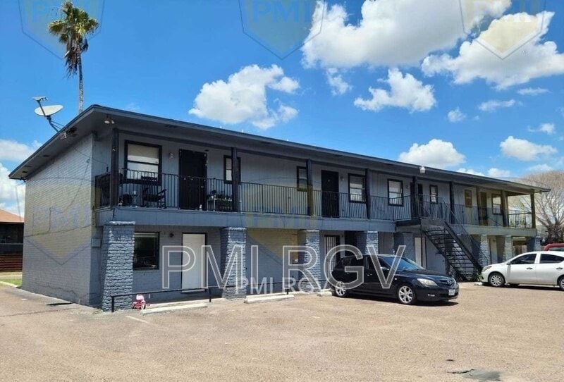 1608 Norma Ln in Edinburg, TX - Building Photo