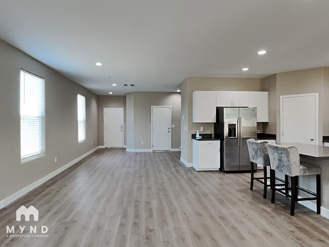 3794 Paseo de Paz Ave in Las Vegas, NV - Foto de edificio - Building Photo