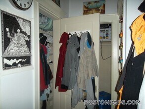 137 Park Dr, Unit 5 in Boston, MA - Building Photo - Building Photo