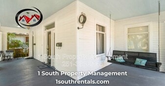 250 Tuttle Ave in Mobile, AL - Building Photo