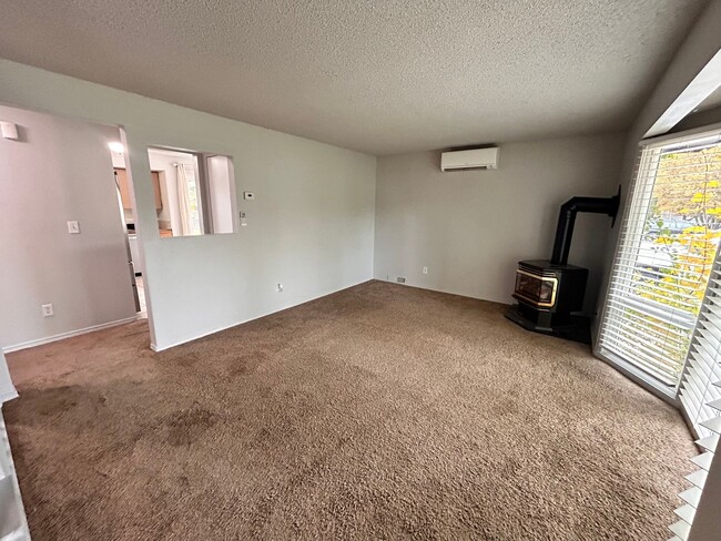 17011 E 4th Ave in Spokane Valley, WA - Building Photo - Building Photo