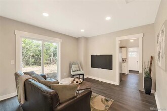 2868 S Benton St in Lakewood, CO - Building Photo - Building Photo