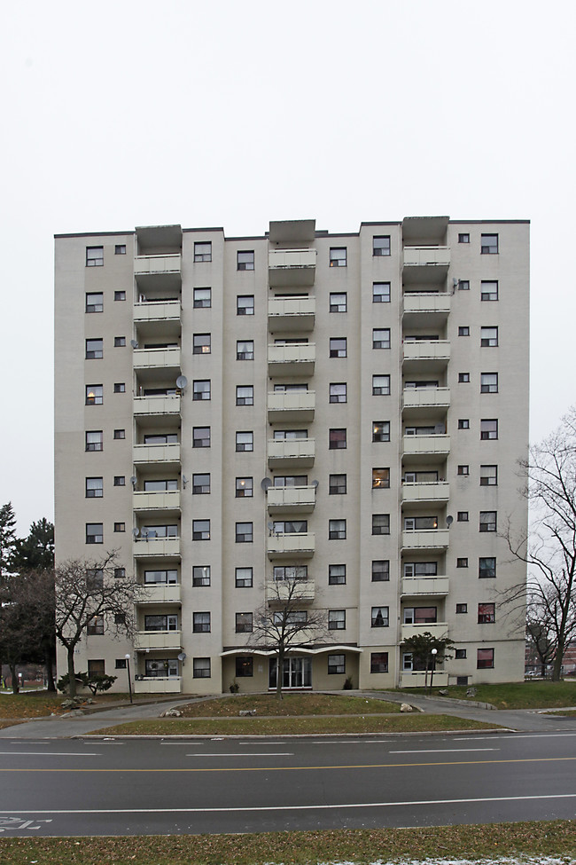 Cortina Apartments