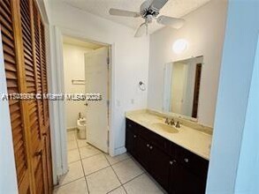 10114 NW 41st St in Doral, FL - Building Photo - Building Photo