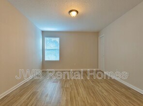 7863 Playschool Ln in Jacksonville, FL - Building Photo - Building Photo