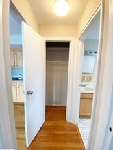 566 Lowell Ave in Cincinnati, OH - Building Photo - Building Photo