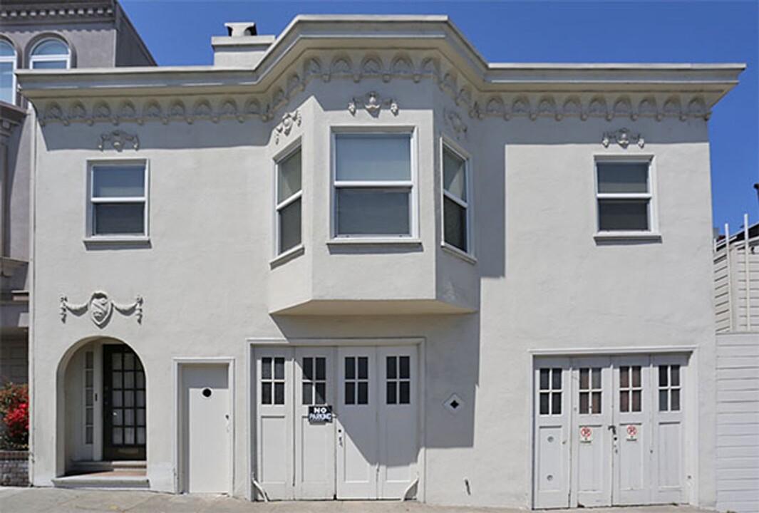 21 Beaumont Ave in San Francisco, CA - Building Photo