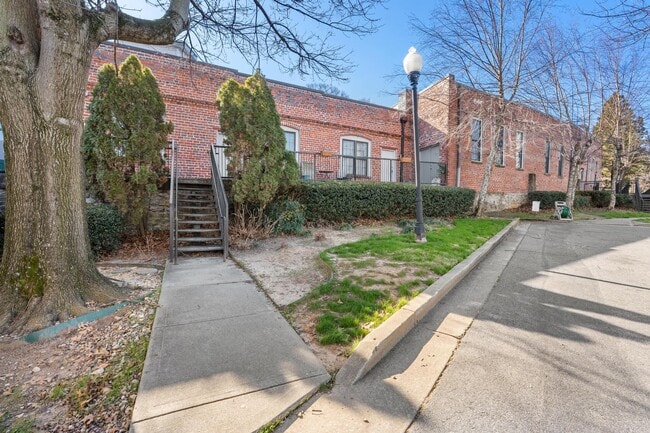 property at 644 Wells St SW