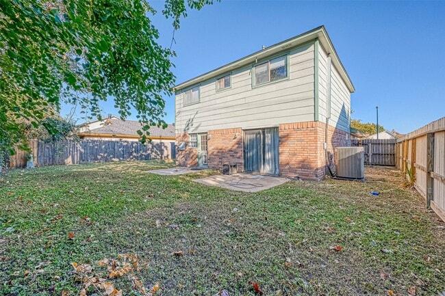 16315 Dounreay Dr in Houston, TX - Building Photo - Building Photo