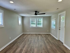 2304 Belle Ave NE, Unit B in Roanoke, VA - Building Photo - Building Photo