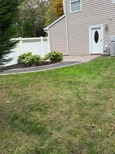 38 Chelsea Dr in Mount Sinai, NY - Building Photo - Building Photo
