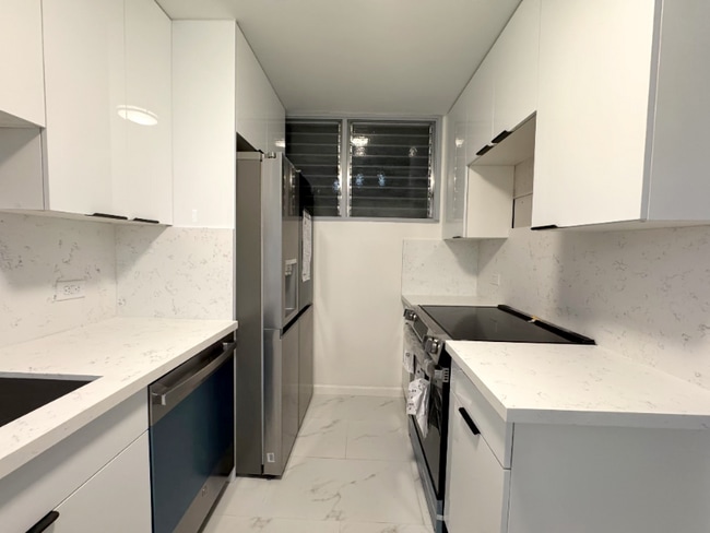 780 Amana St in Honolulu, HI - Foto de edificio - Building Photo