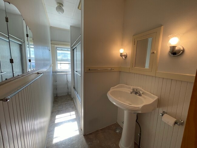 50 Belmont St, Unit 2 in Marlborough, MA - Building Photo - Building Photo