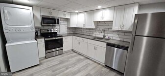 4312 Forest Ln in Schwenksville, PA - Building Photo