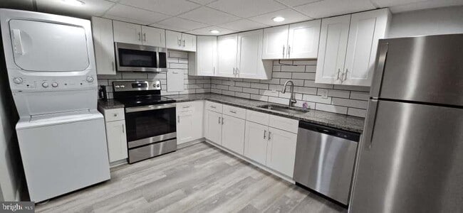 property at 4312 Forest Ln