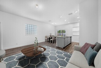 607 N F St in Lake Worth Beach, FL - Building Photo - Building Photo